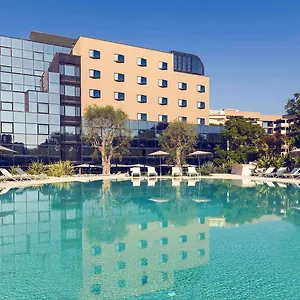 Mercure Romanazzi Carducci Отель Бари