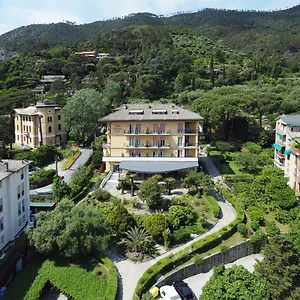 https://hotel-villa-adriana.hotelitalianriviera.com